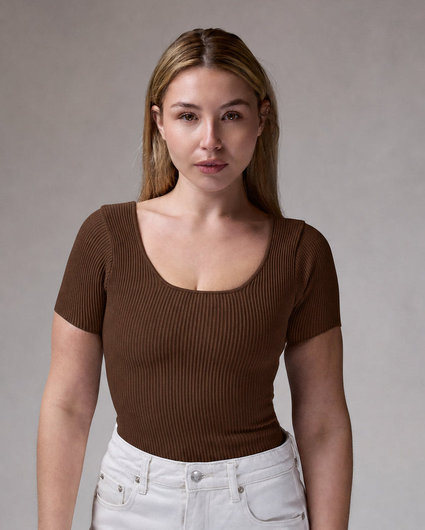 Short Sleeve Top | Espresso | רכישה מוקדמת