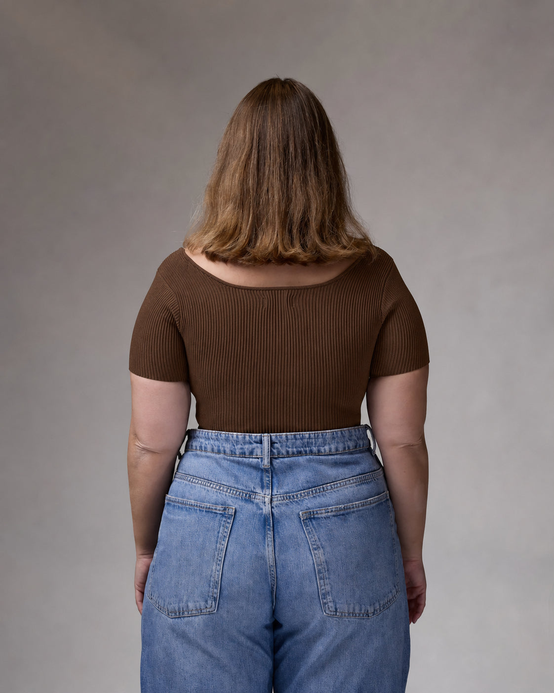 Short Sleeve Top | Espresso | רכישה מוקדמת