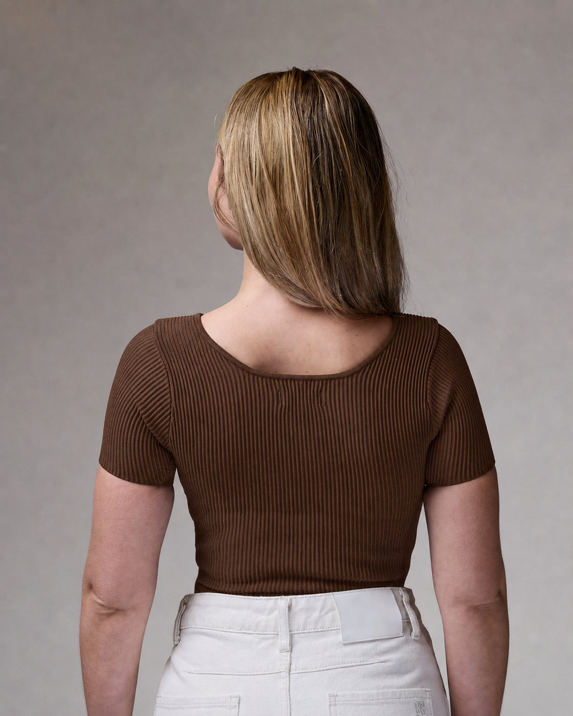 Short Sleeve Top | Espresso | רכישה מוקדמת